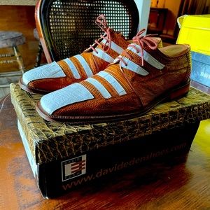 Caramel/White Gator dress shoes!